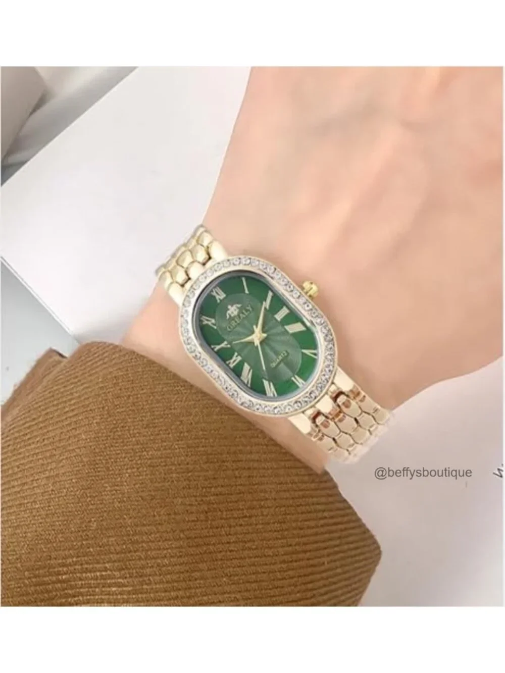 Vintage Oval Gold-Tone Stainless Steel Quartz Wrist Watch Women's